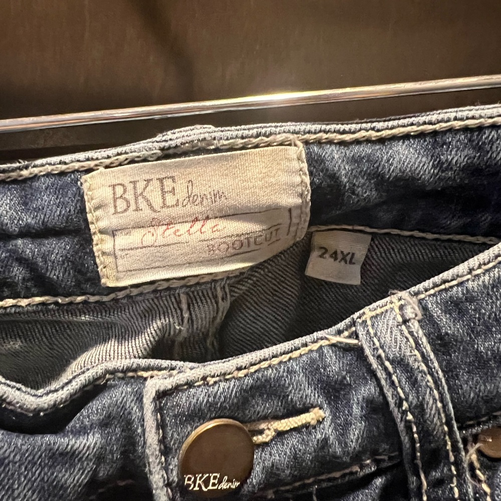 Buckle Jeans